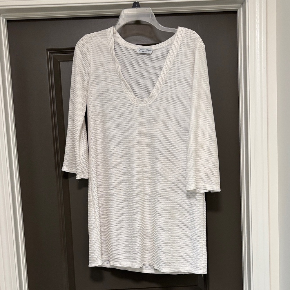 Jordan Taylor white swimsuit coverup M